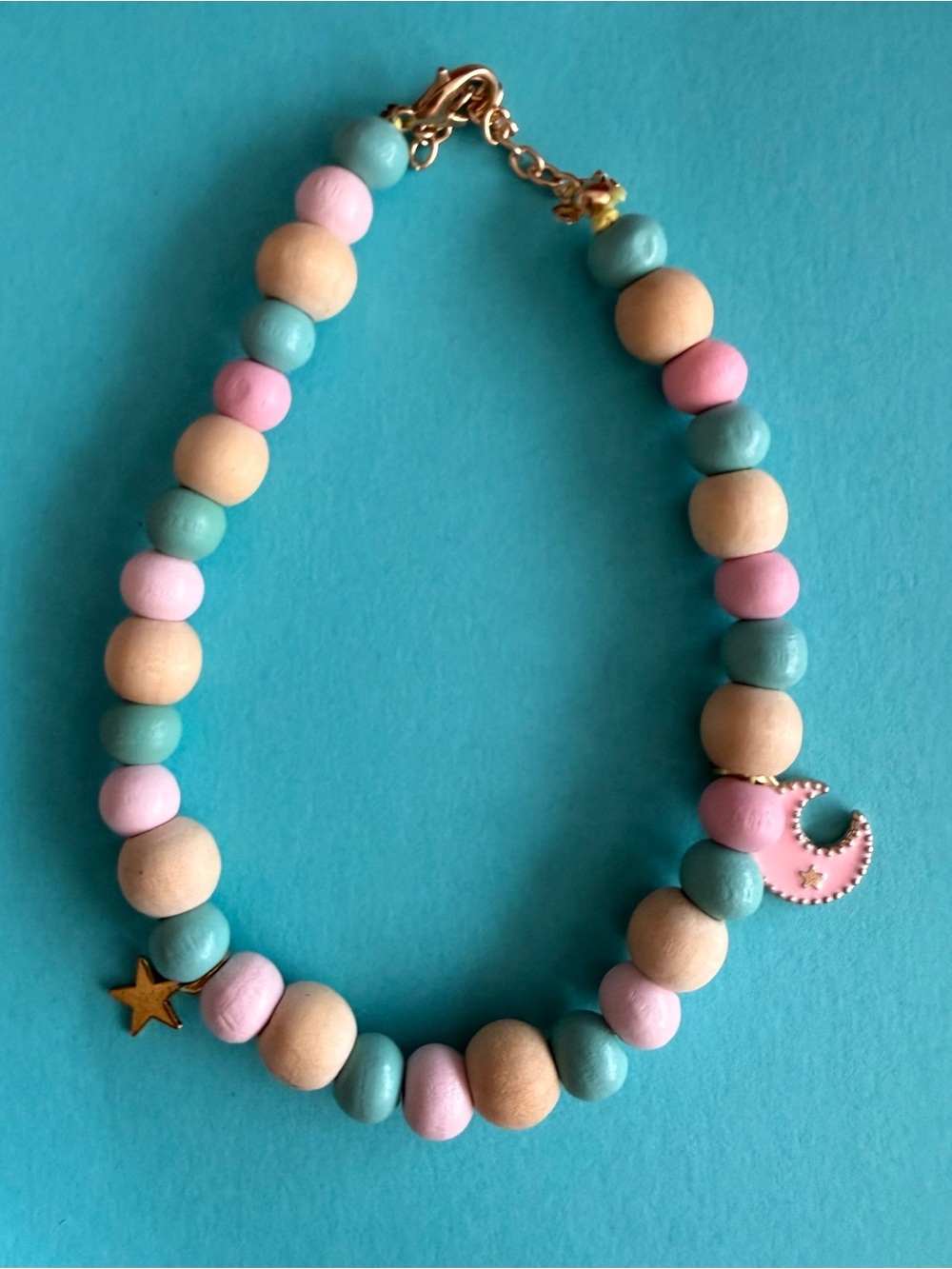 Handmade adjustable beaded boho anklet beach charm shell in Reef wooden beads